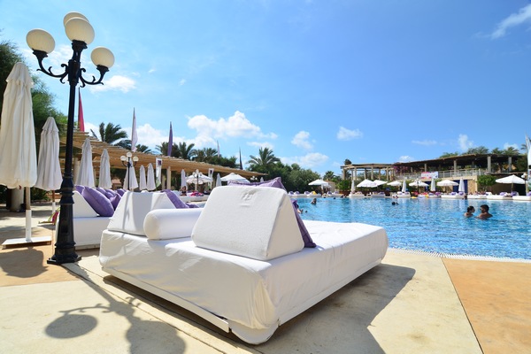 Sunday At Edde Sands